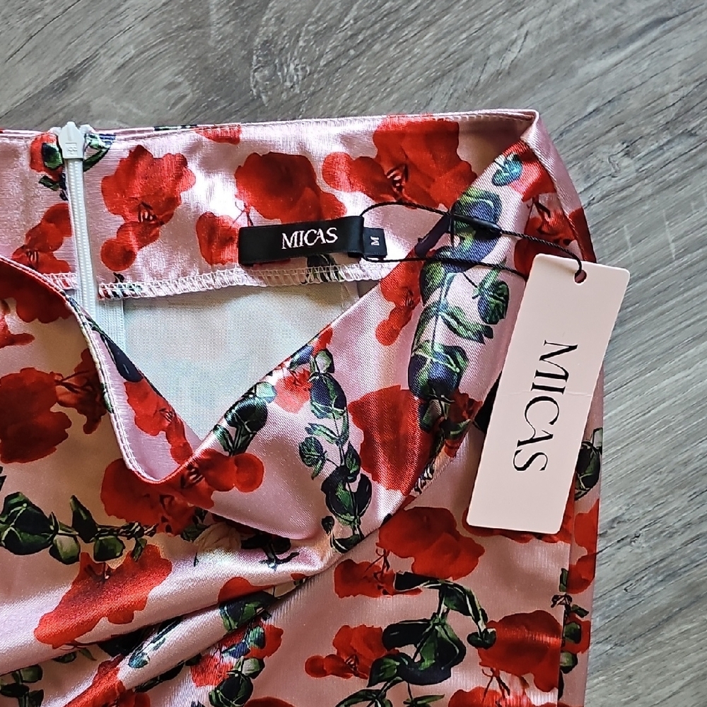Micas Pink Floral Mini Skirt Medium NWT Ruched A Line Summer Skirt - Picture 2 of 5